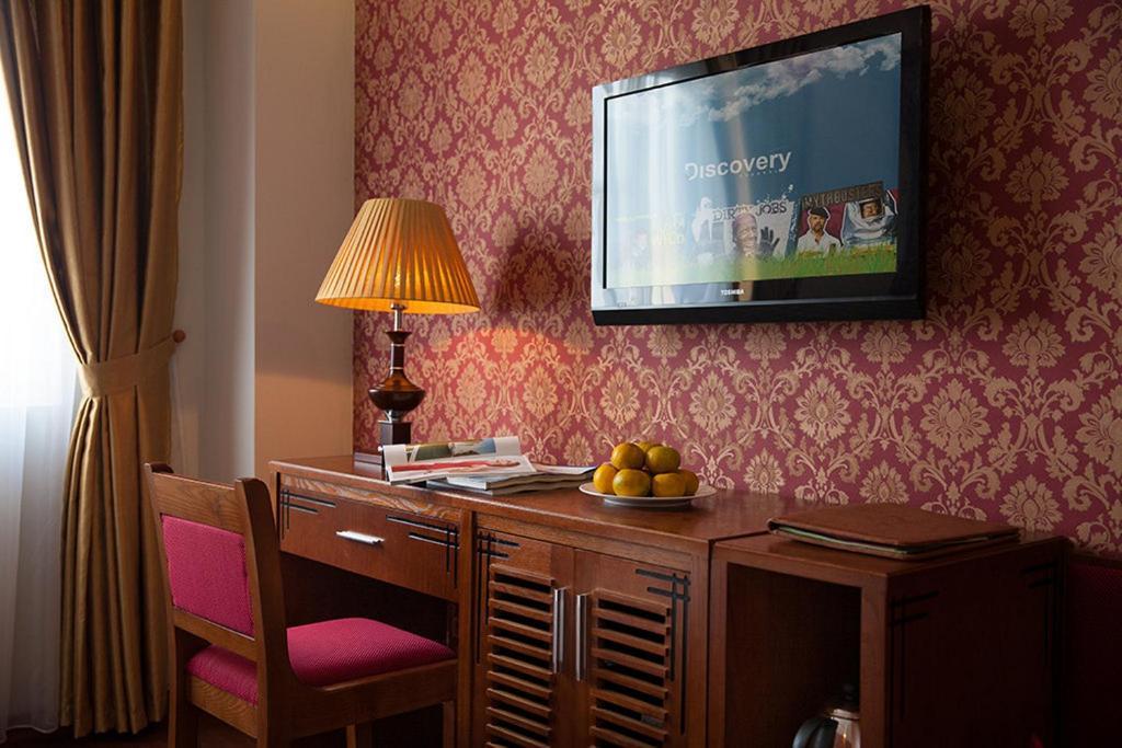 First Eden Hotel - Hang Bun Hanoi Room photo