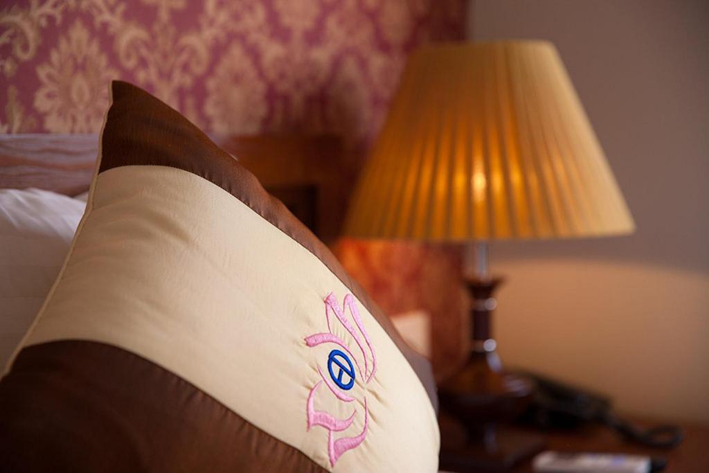 First Eden Hotel - Hang Bun Hanoi Room photo